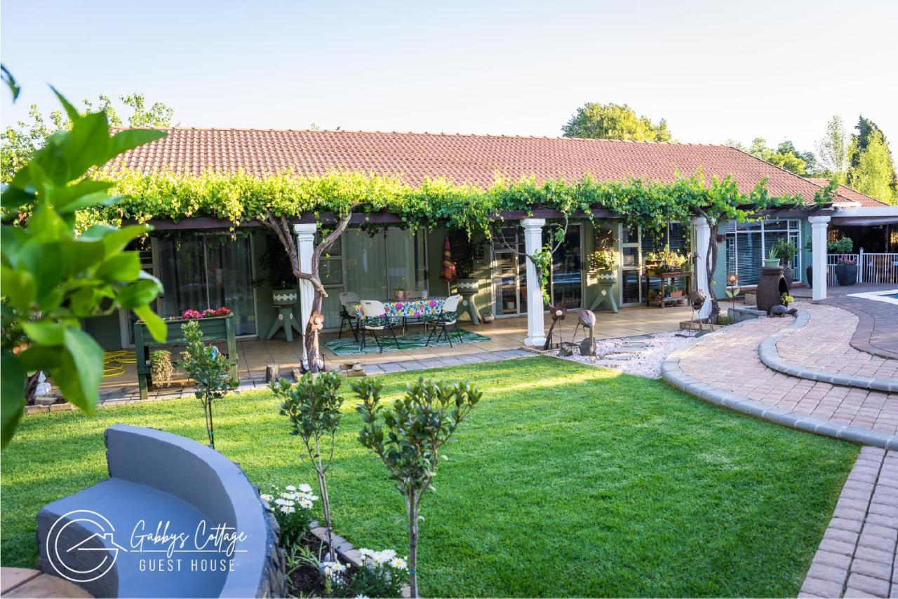 Gabbys Cottage Guesthouse Bloemfontein Eksteriør billede