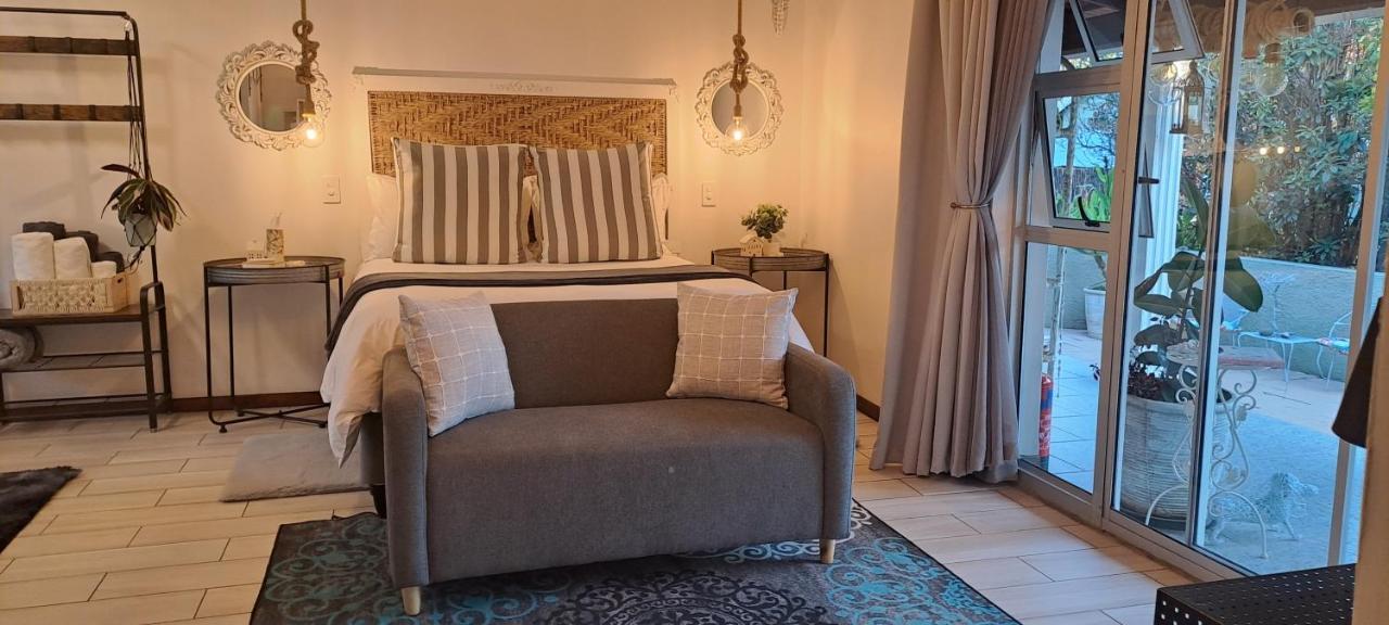Gabbys Cottage Guesthouse Bloemfontein Eksteriør billede